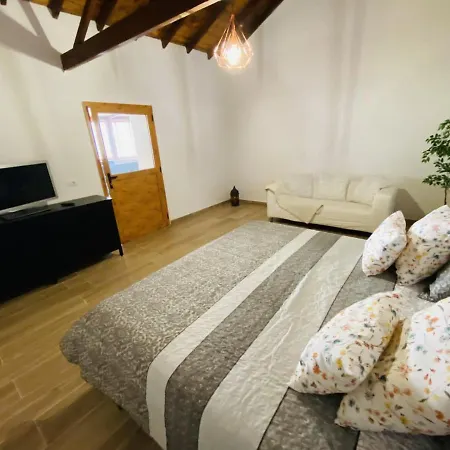 Casa Eloisita بيت للعطل *